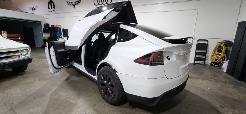 Tesla Model X going gloss dark gray